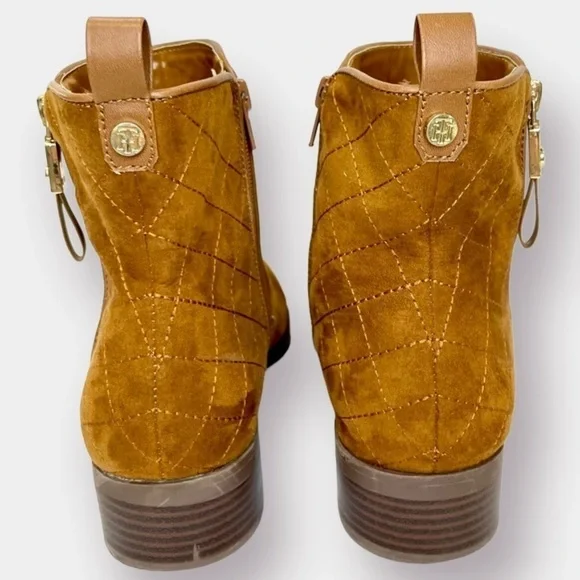 Tommy Hilfiger Ankle Booties Brown Suede Quilted Patron 2 Size 10